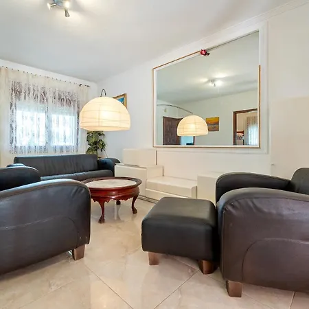 Hauzify I Casa Peralta Les Tres Cales