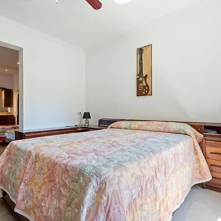 Hauzify I Casa Peralta Ferienhaus *